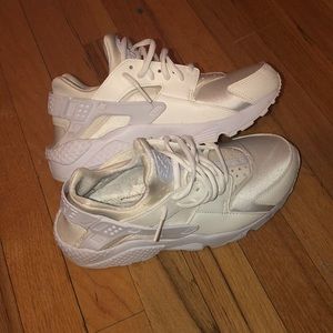 Huaraches size 8.5 worn once they’re too small.